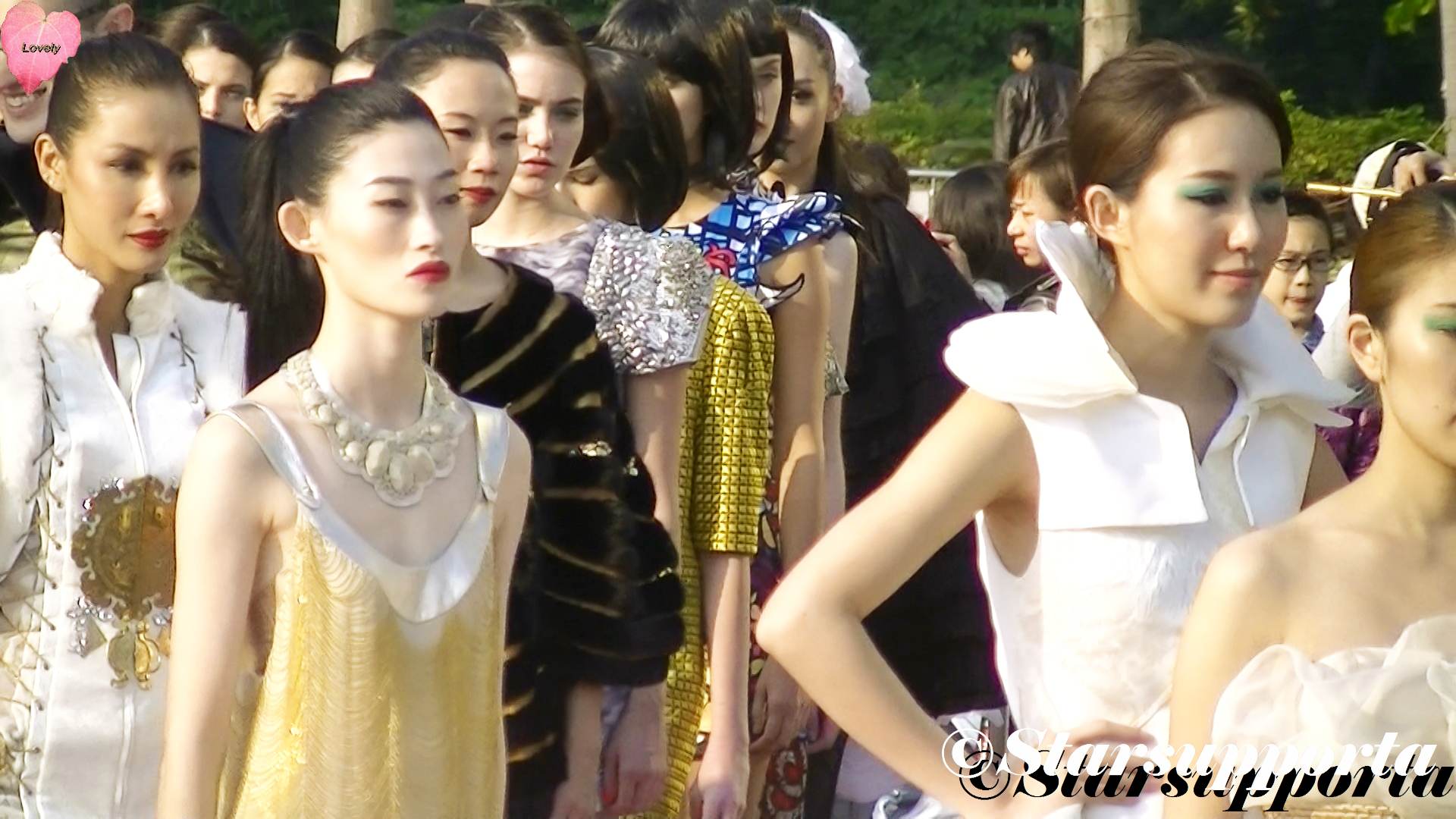 20121009 The World's Greatest Catwalk @ Hong Kong Star Avenue (video)